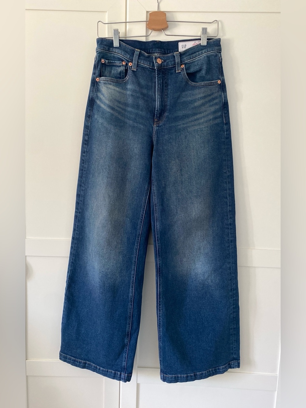 GAP Women’s High Rise Stride Wide Leg Jeans Medium Wash | Size 28/6 Regular